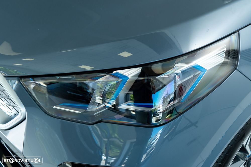 BMW iX2 eDrive20 Pack Desportivo M - 6