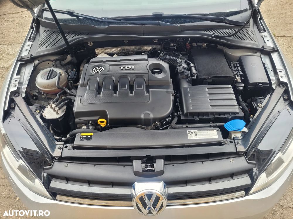 Volkswagen Golf Variant 1.6 TDI BlueMotion Technology Lounge - 19