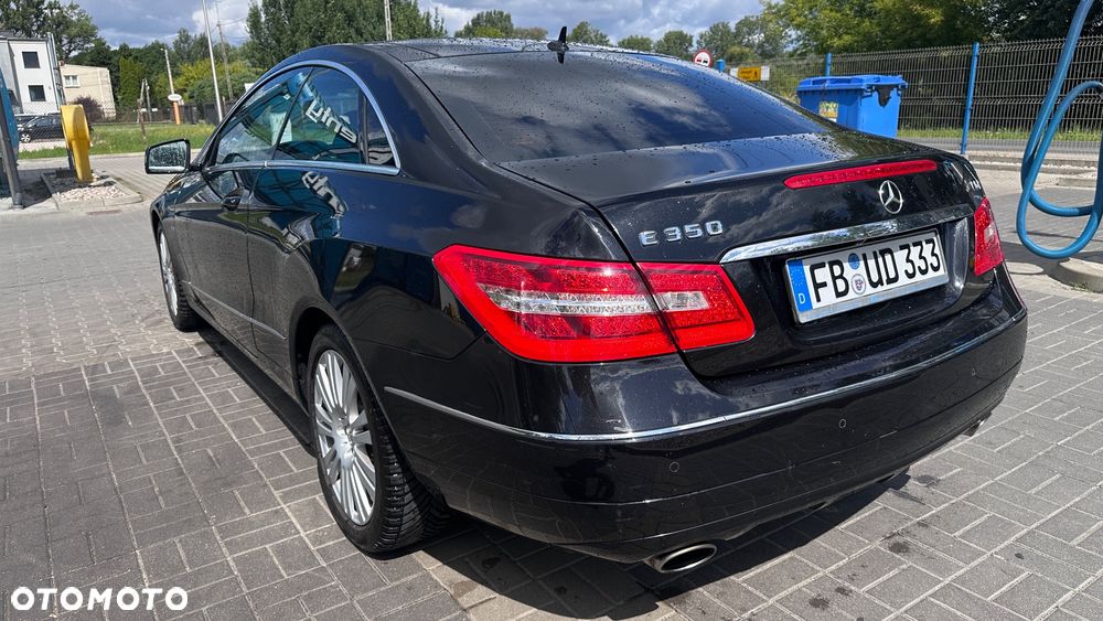 Mercedes-Benz Klasa E 350 CGI BlueEFFICIENCY 7G-TRONIC Avantgarde - 15
