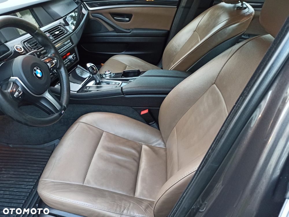 BMW Seria 5 520d Luxury Line - 12