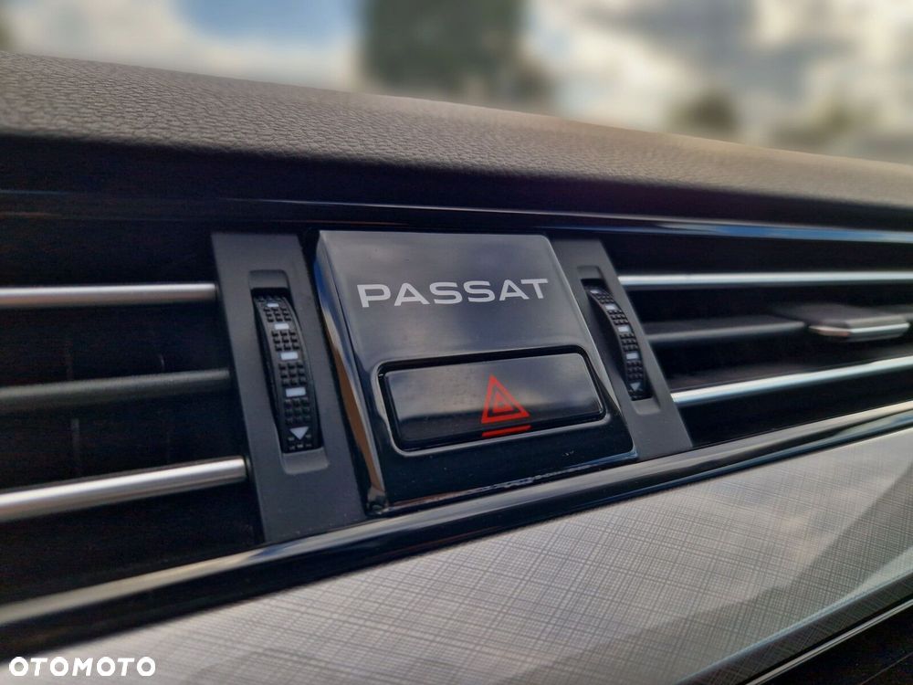 Volkswagen Passat Variant - 25