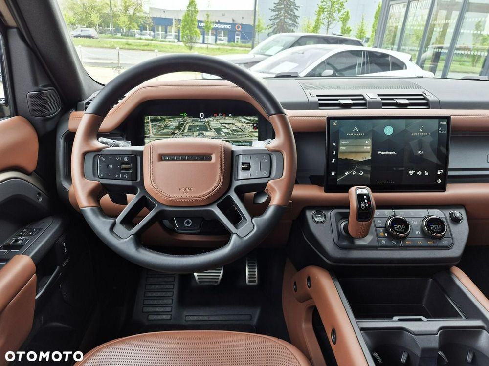 Land Rover Defender 110 P635 OCTA - 29