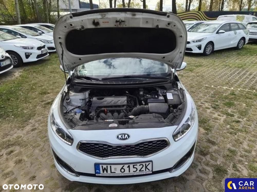 Kia Ceed - 28