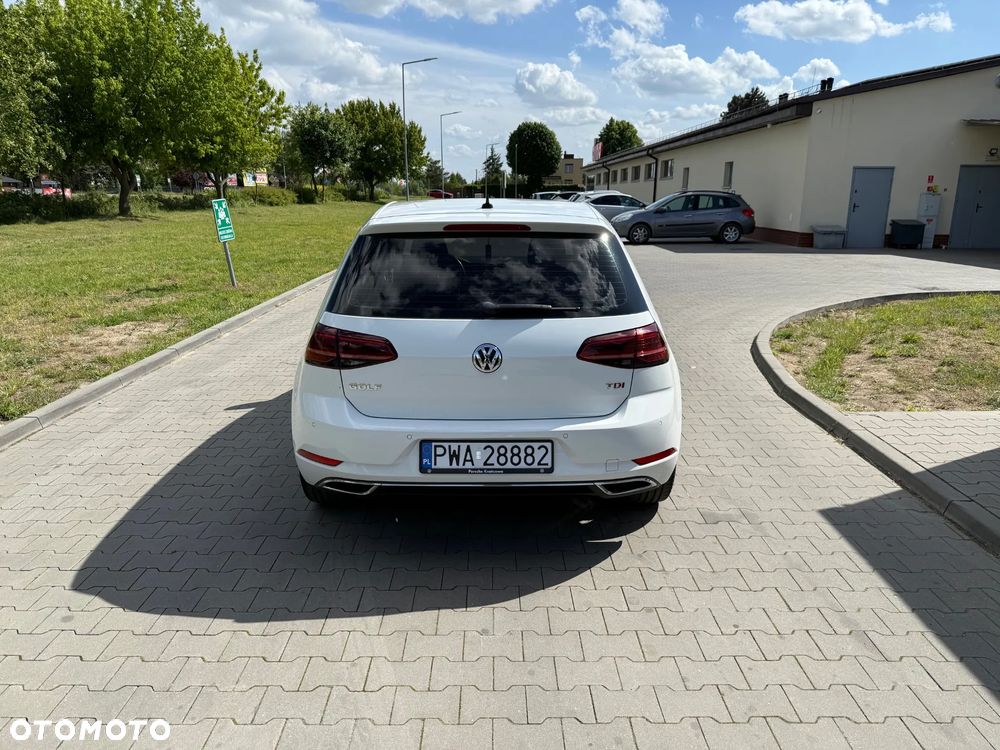 Volkswagen Golf - 5