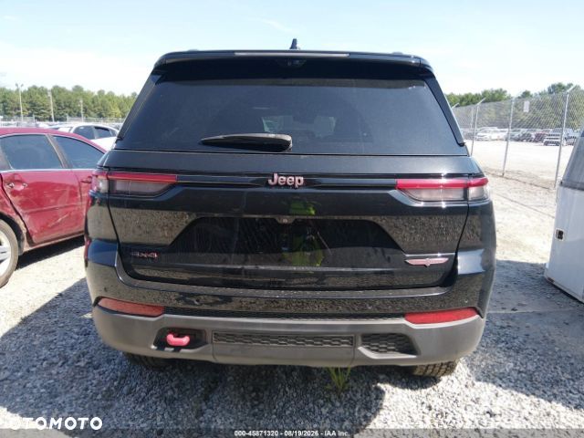 Jeep Grand Cherokee - 9