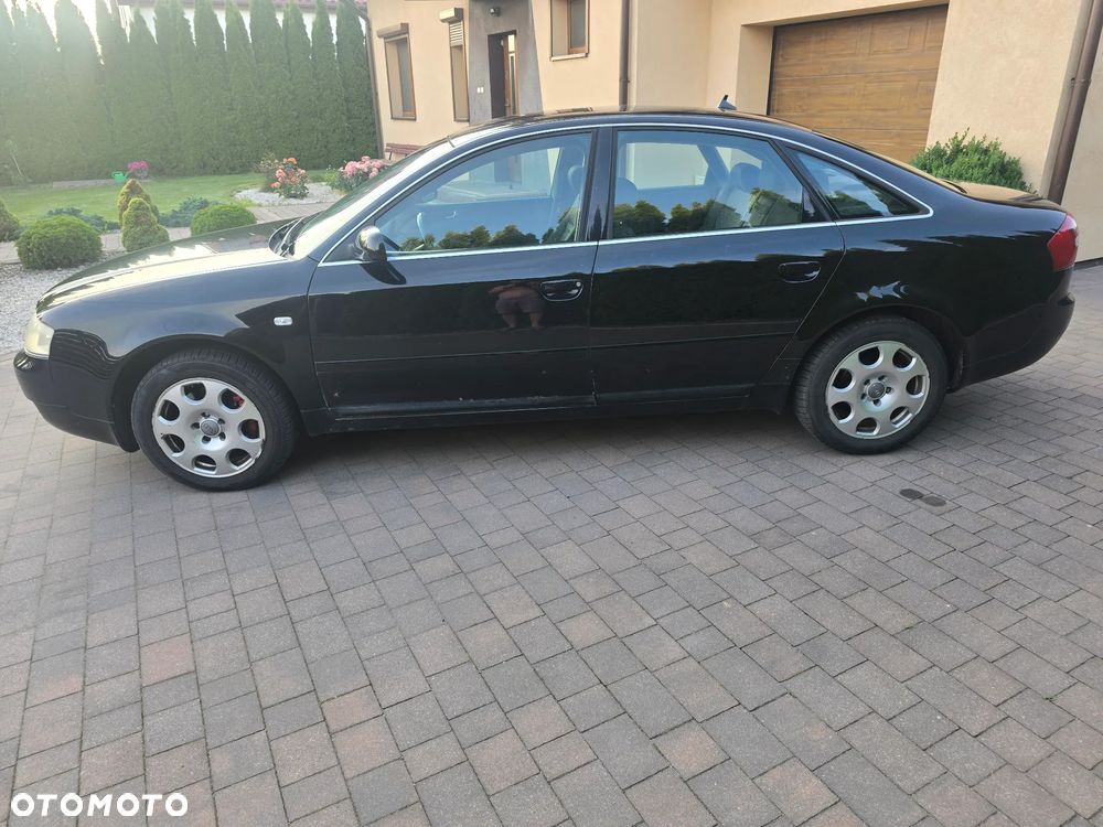 Audi A6 Limousine 2.4 - 5
