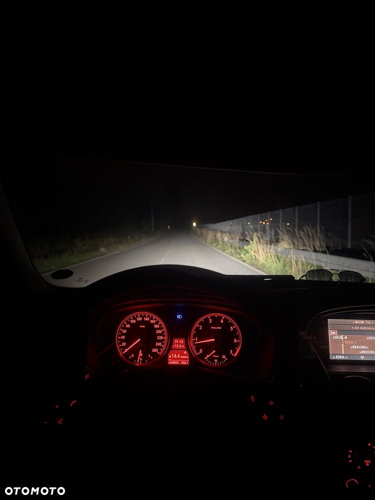 BMW Seria 5 525i - 14