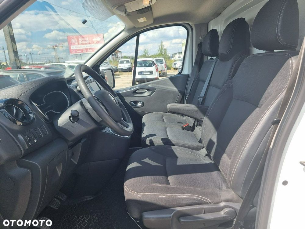 Renault Trafic - 11