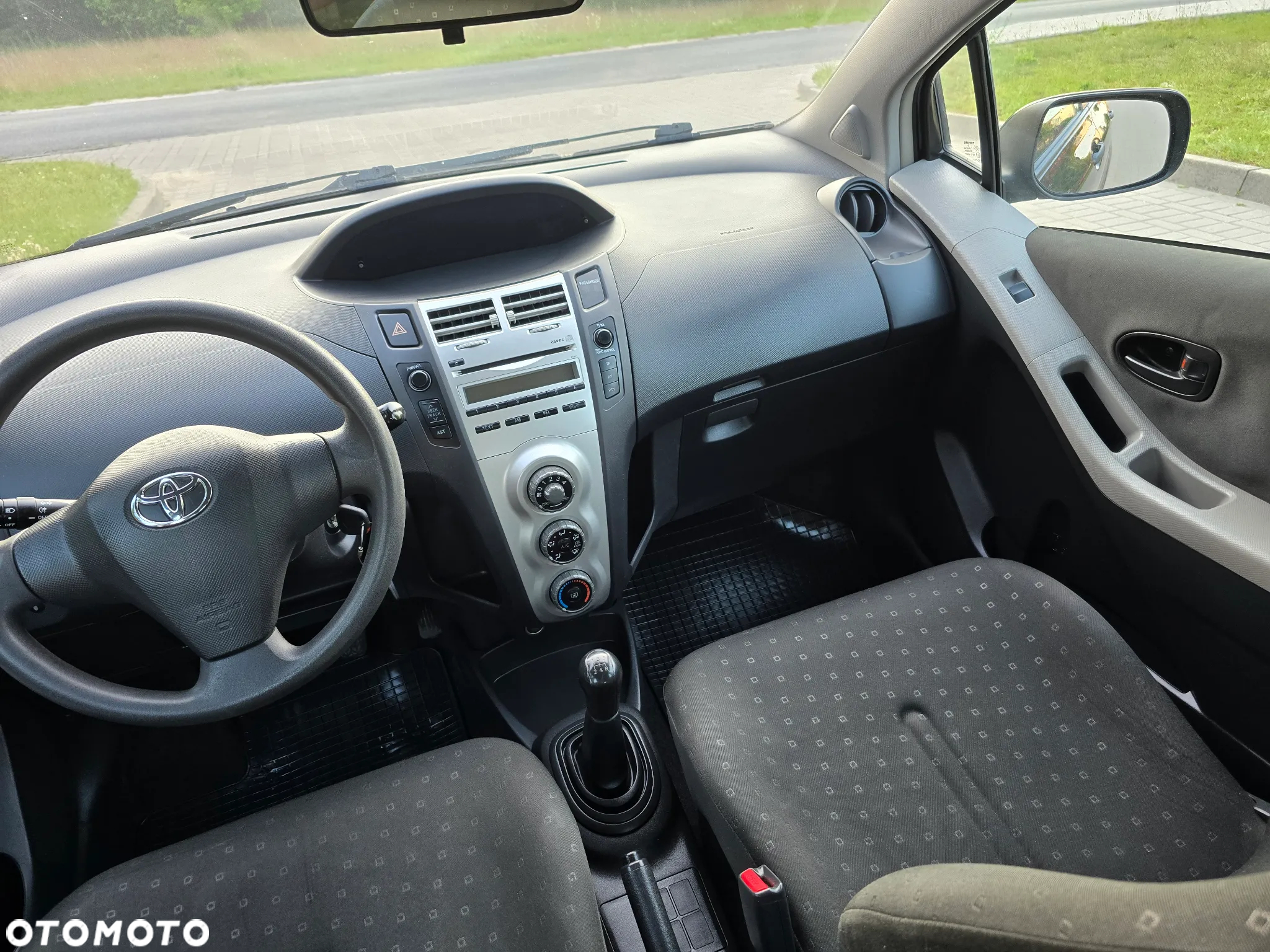 Toyota Yaris 1.3 Luna A/C - 7
