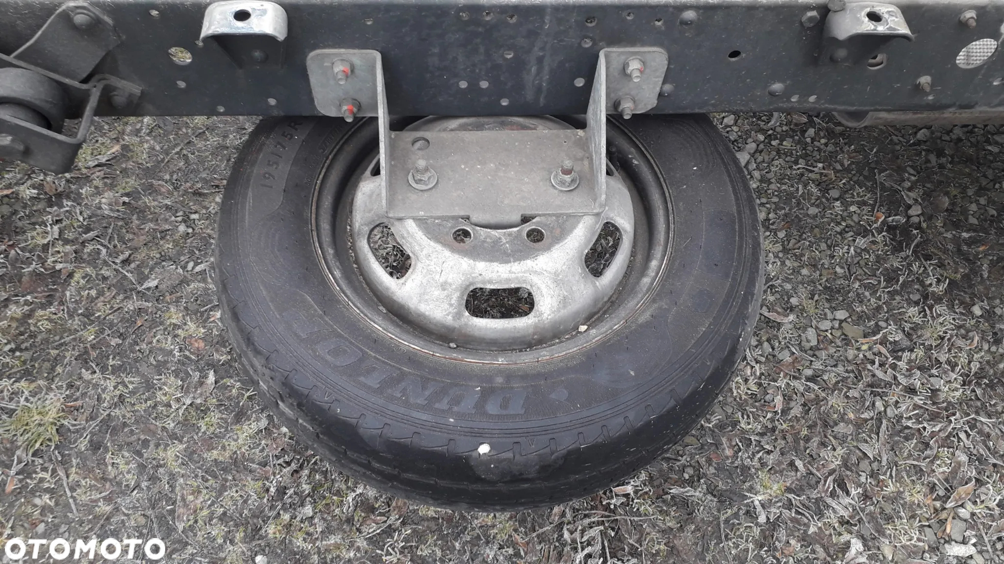 MOCOWANIE UCHWYT KOŁA ZAPASOWEGO NOWY IVECO DAILY NO 100/137 - 4