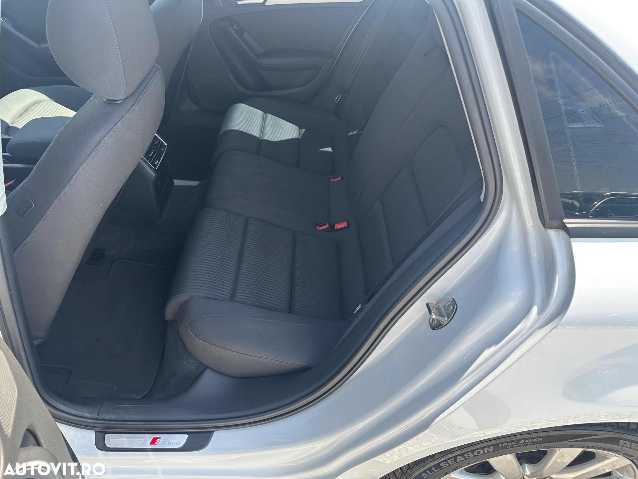Audi A4 Avant 2.0 TDI DPF clean diesel multitronic Ambition - 5