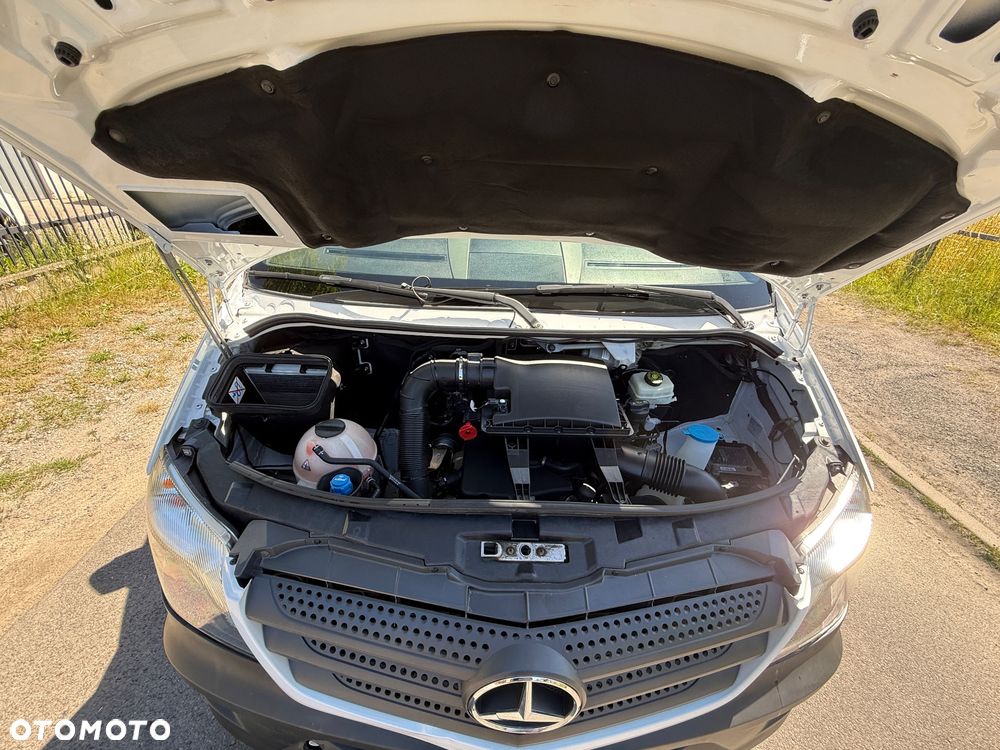 Mercedes-Benz Sprinter - 28