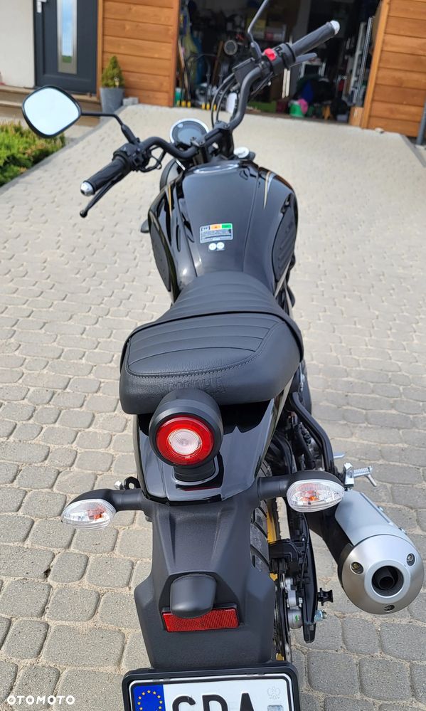 Yamaha XSR - 3