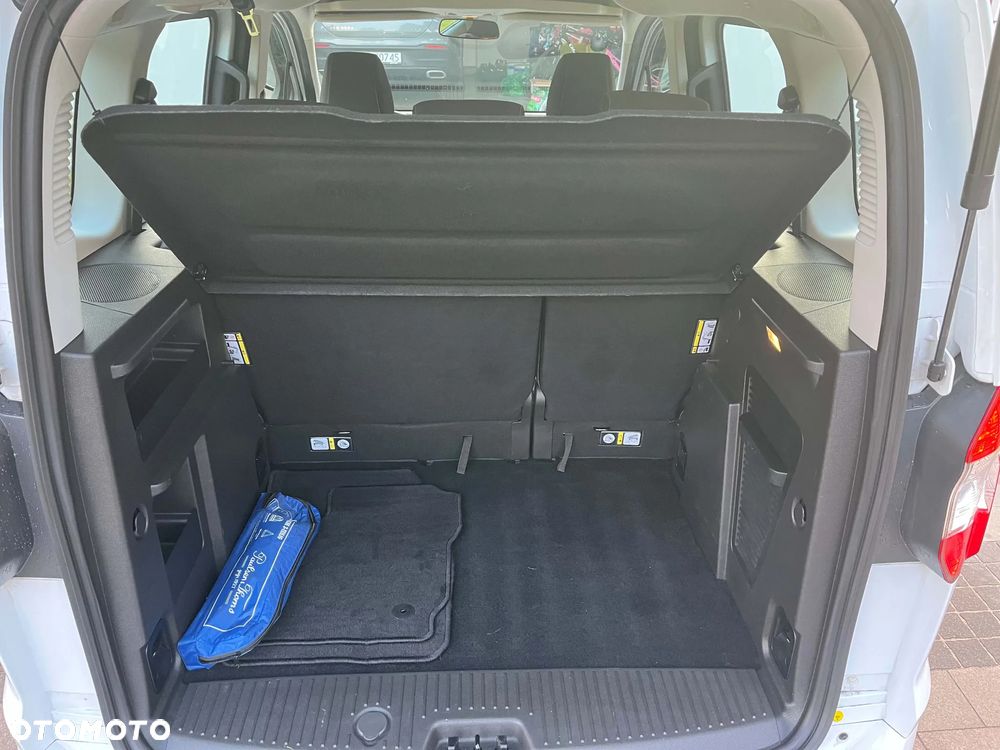 Ford Tourneo Courier 1.5 TDCi Trend - 19