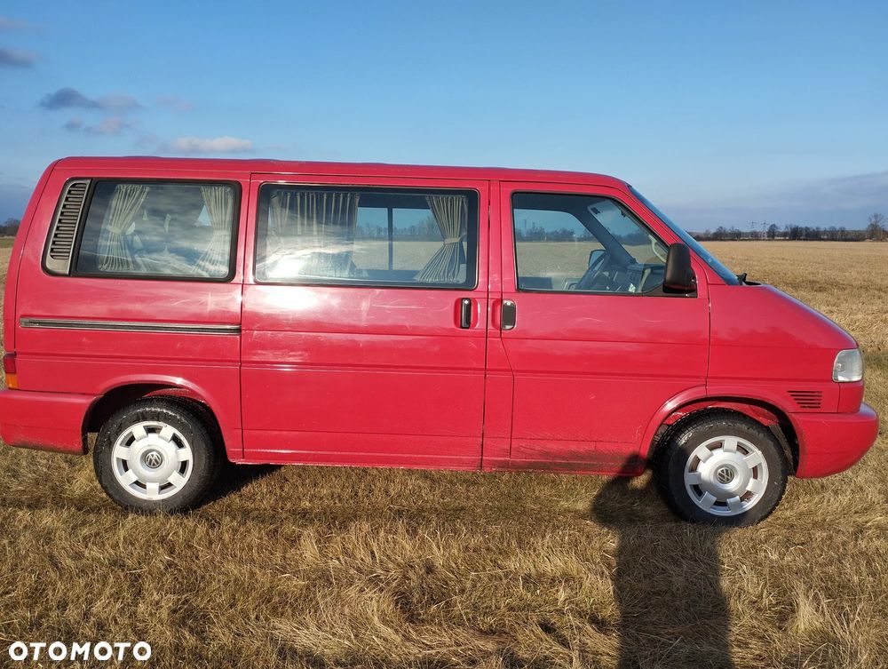 Volkswagen Multivan - 2