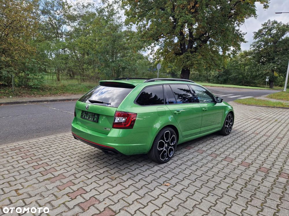 Skoda Octavia Combi 2.0 TDI 4x4 DSG RS60 - 11
