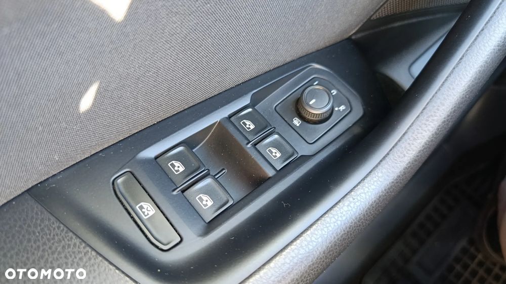 Volkswagen Passat 2.0 TDI SCR Style DSG - 31