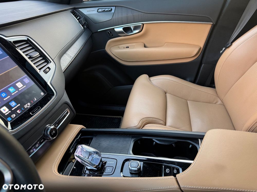 Volvo XC 90 B5 D AWD Ultimate Dark 7os - 30