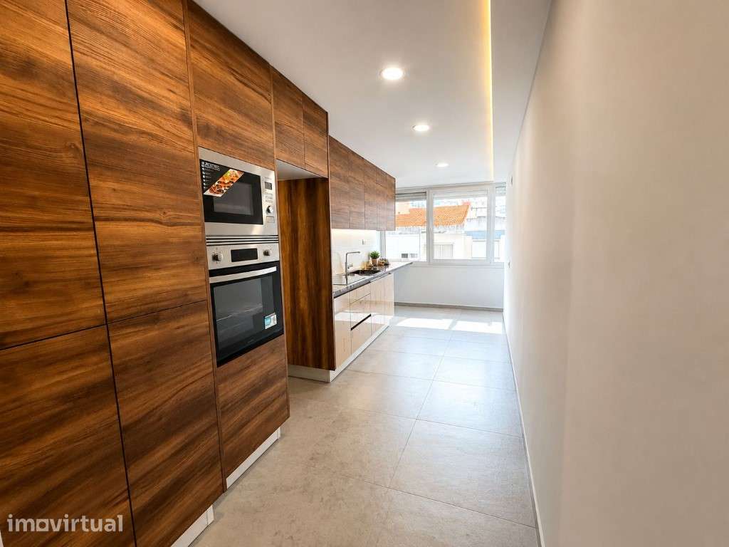 T3 TOTALMENTE REMODELADO | 2 CASAS DE BANHO | ÁREAS GENEROSAS | EXC... - Grande imagem: 3/11
