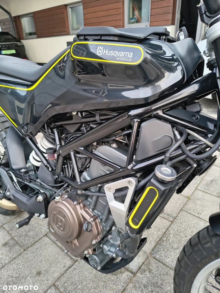Husqvarna Svartpilen - 19