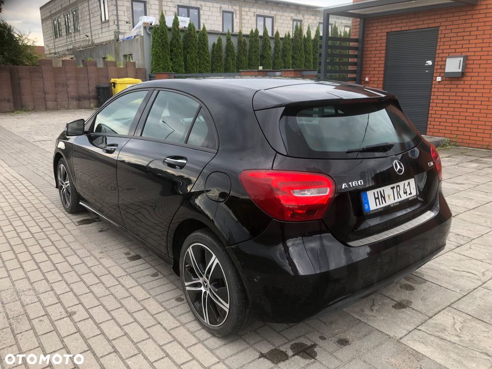 Mercedes-Benz Klasa A 180 d Activity Edition - 6
