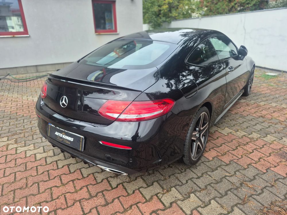 Mercedes-Benz C-Class 2018 photo 3