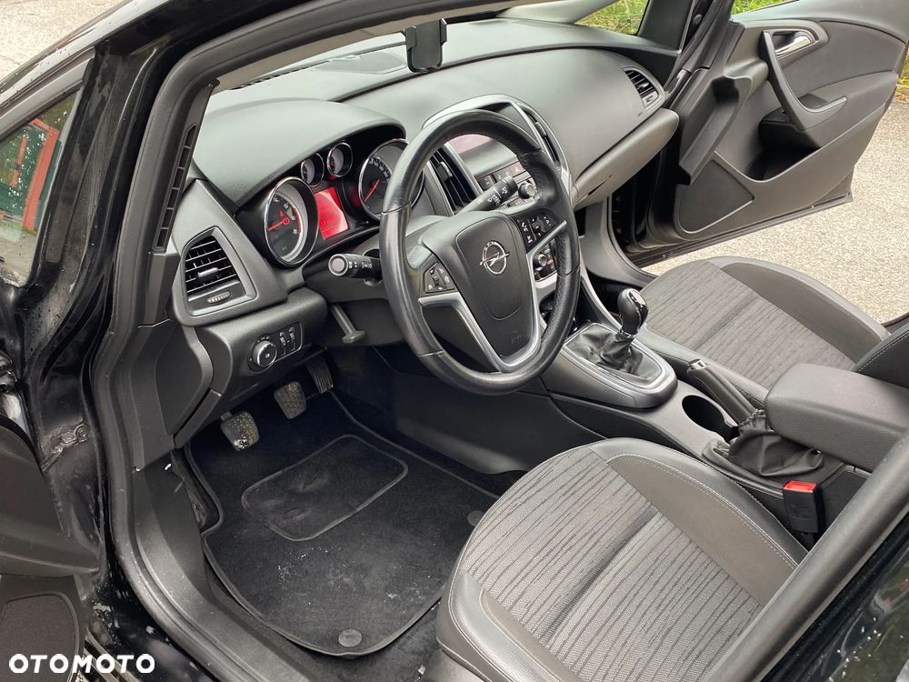 Opel Astra 1.4 T EU6 - 10