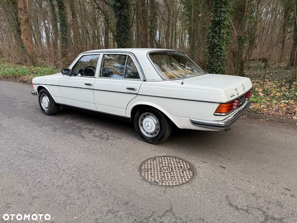 Mercedes-Benz W123 - 5
