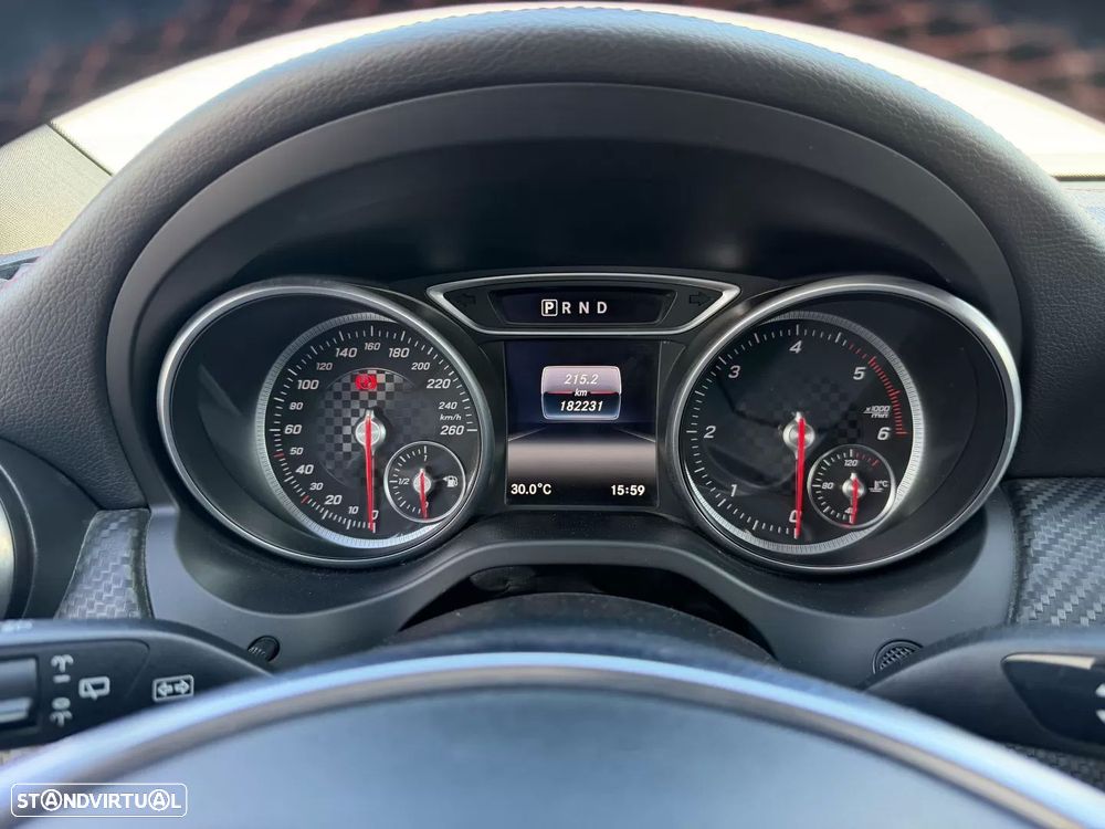 Mercedes-Benz A 220 d 7G-DCT AMG Line - 20