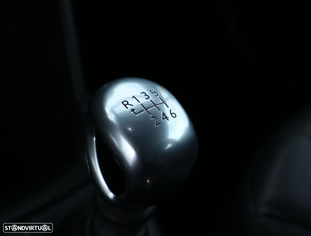 Peugeot 208 e-HDi FAP 115 Stop&Start Intuitive - 44