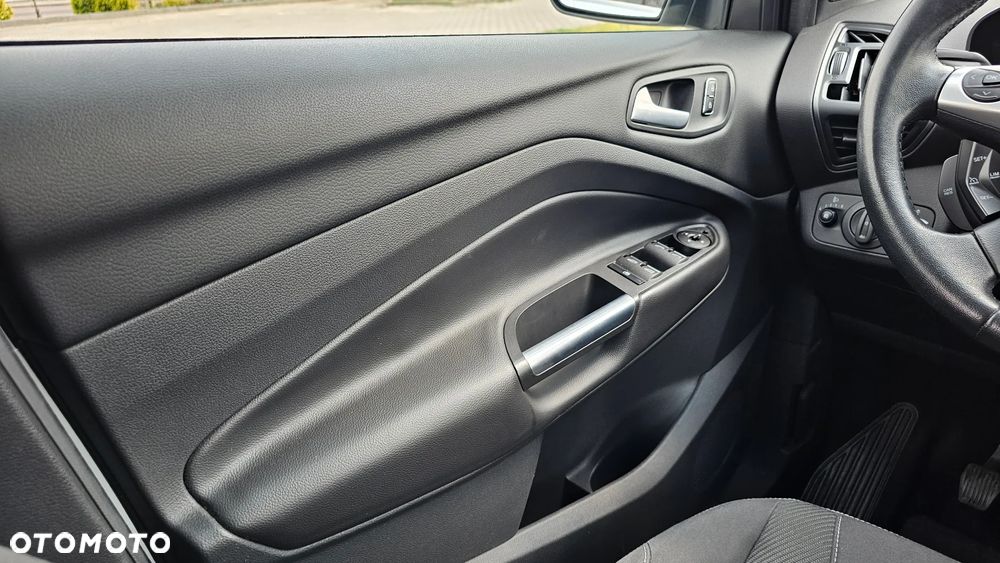 Ford Kuga 2.0 TDCi 2x4 SYNC - 15