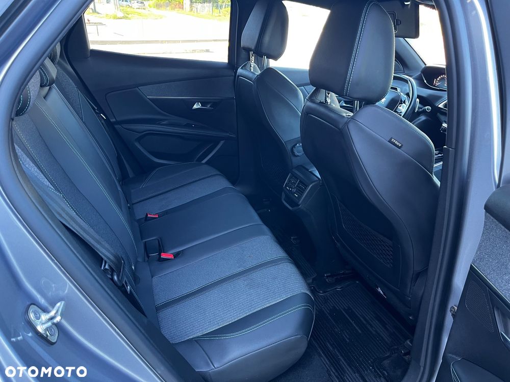 Peugeot 3008 1.5 BlueHDi Allure Pack S&S EAT8 - 18