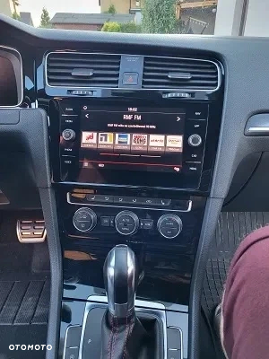 Volkswagen Golf - 16
