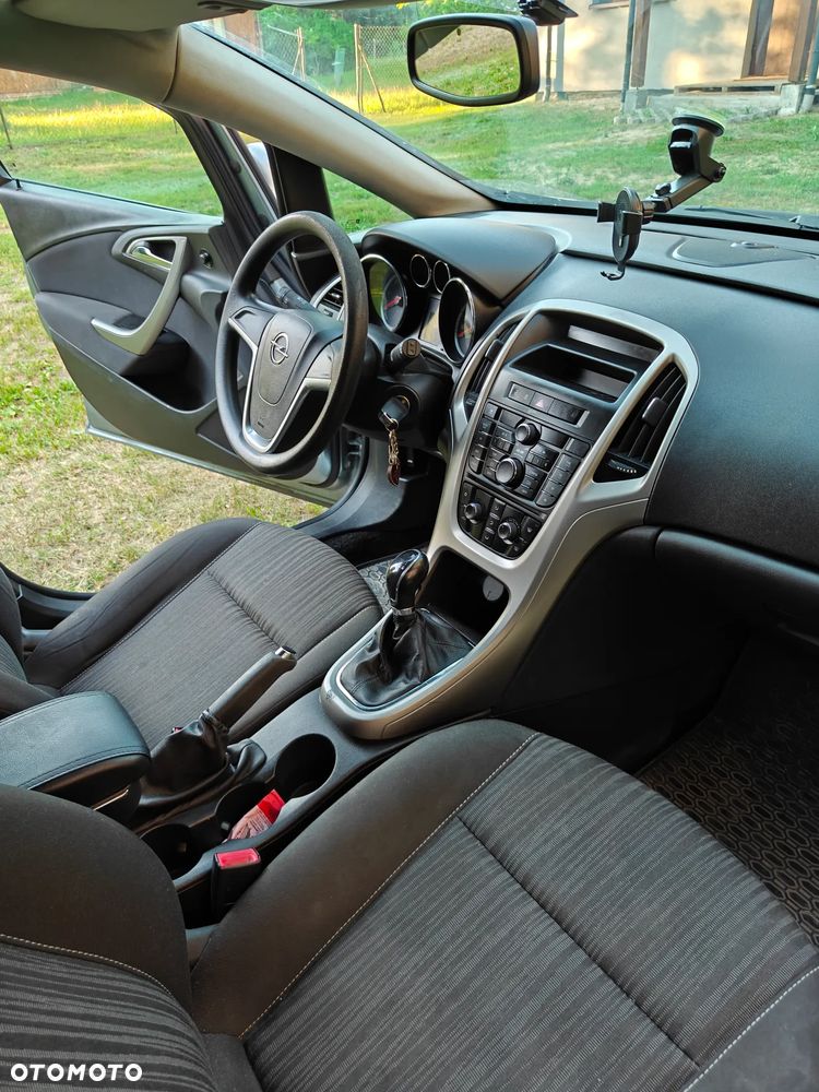 Opel Astra 1.7 CDTI - 12