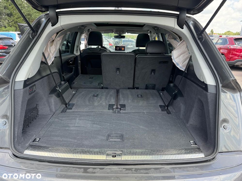 Audi Q7 3.0 TFSI Quattro Tiptronic - 33
