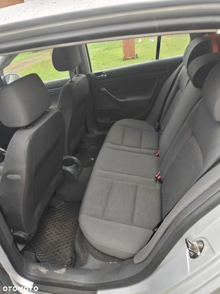 Volkswagen Golf - 12