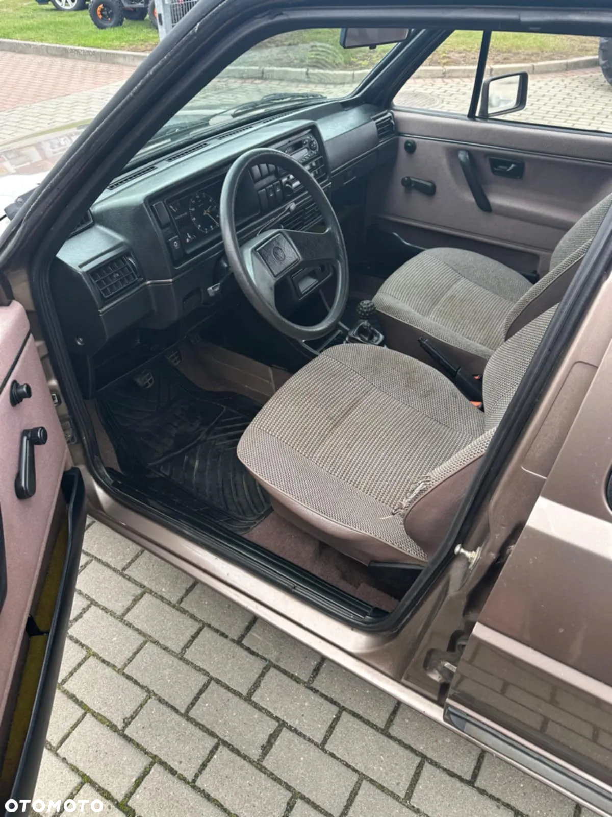 Volkswagen Golf - 12