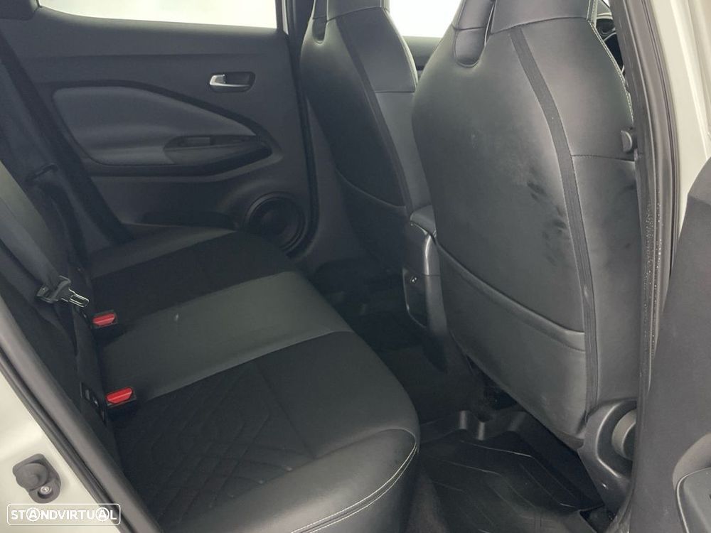 Nissan Juke 1.0 DIG-T Acenta DCT - 24