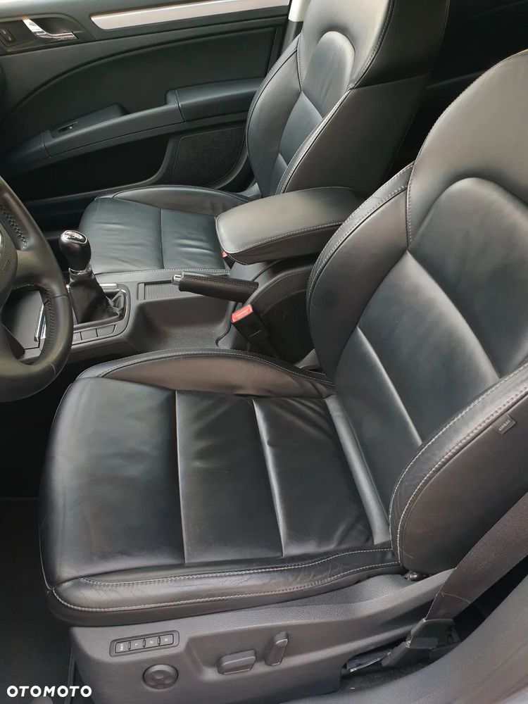 Skoda Superb 1.6 TDI Green tec Ambition - 8