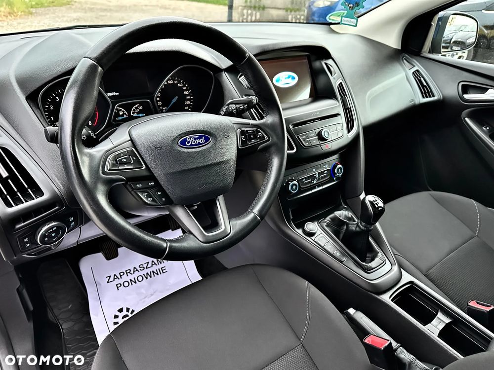 Ford Focus 1.0 EcoBoost Trend - 24