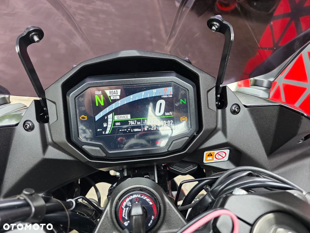 Kawasaki Ninja 1000 SX - 16