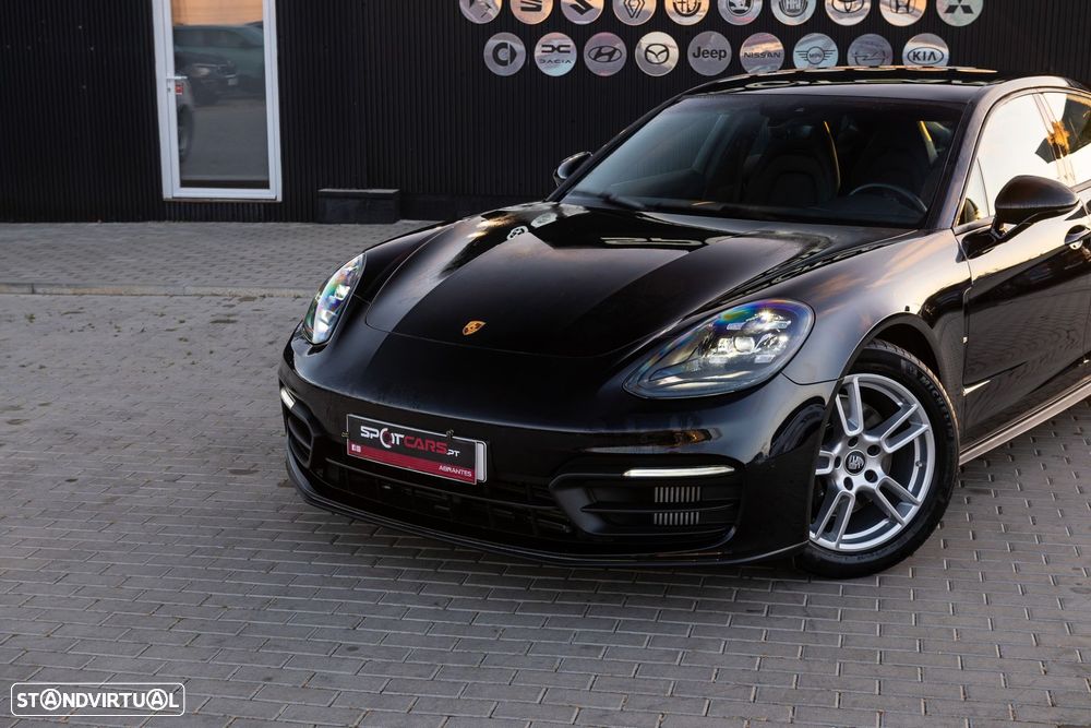 Porsche Panamera 4 - 3