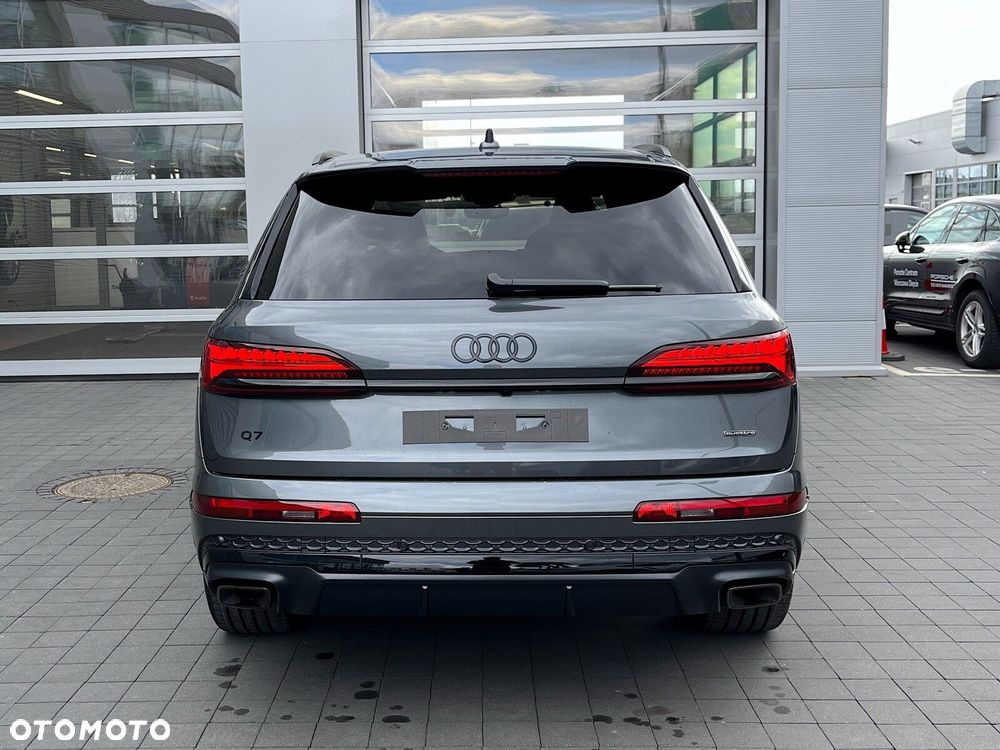 Audi Q7 - 7