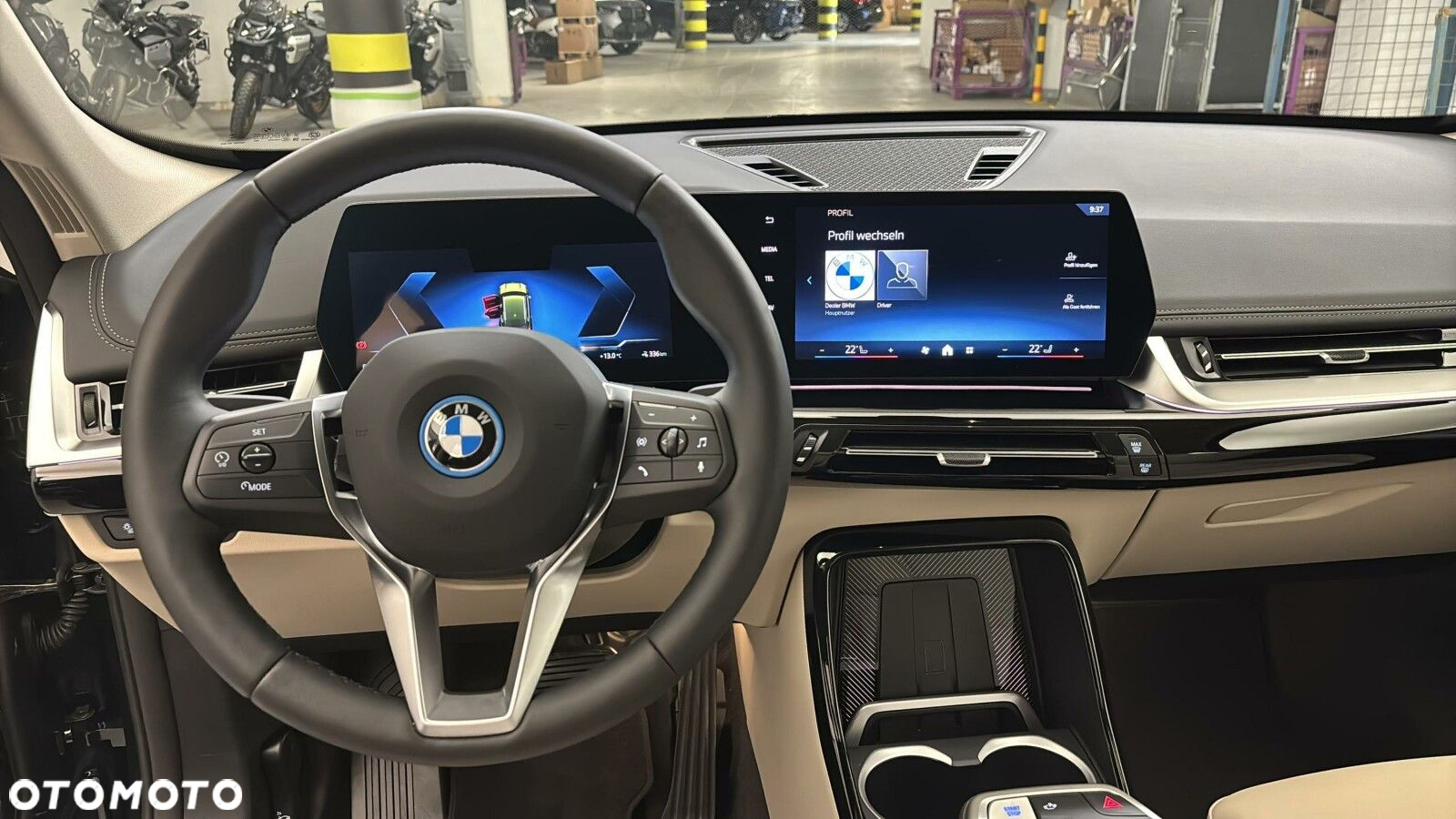 BMW iX1 - 14
