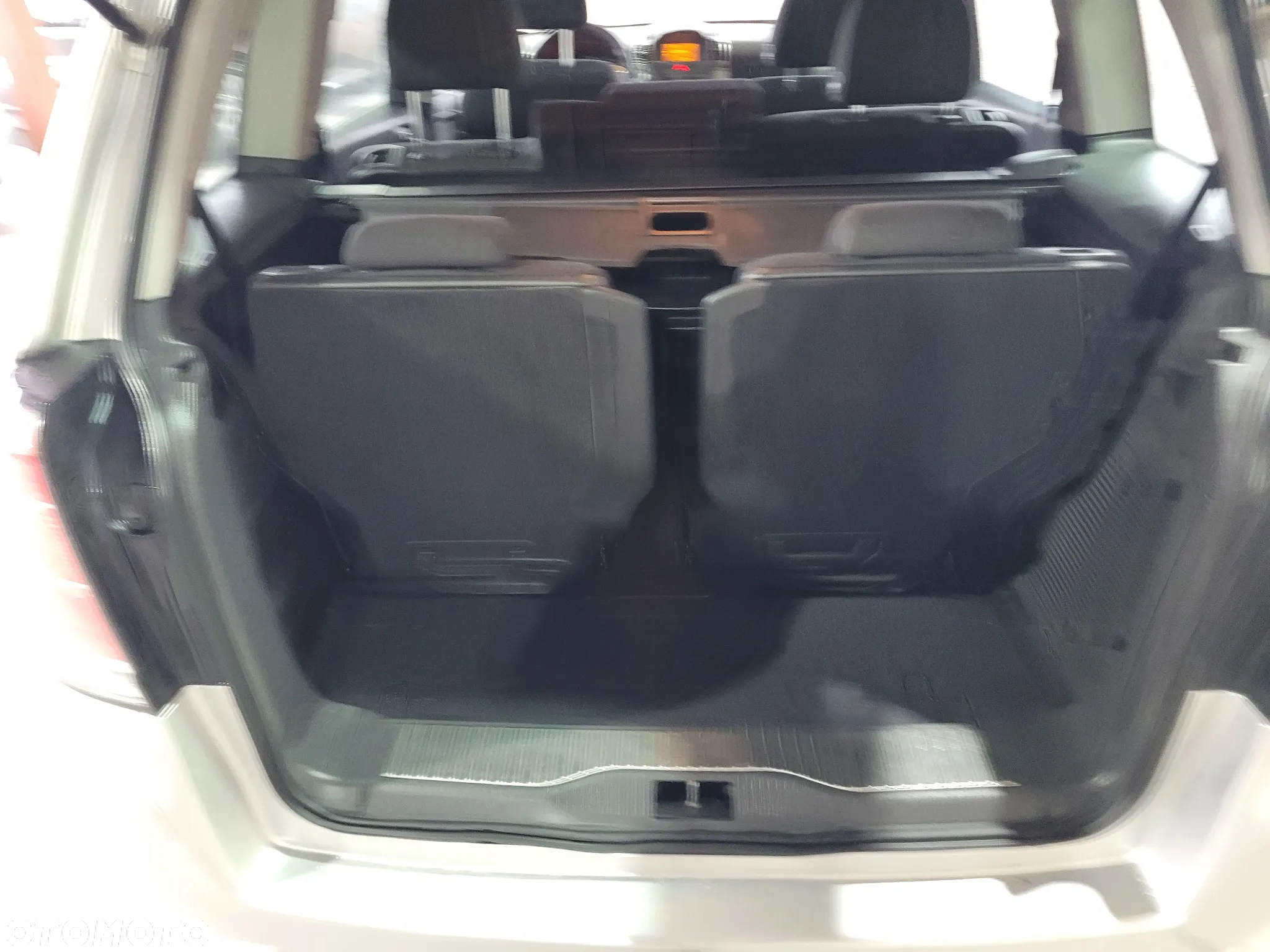 Opel Zafira 1.8 Elegance - 9
