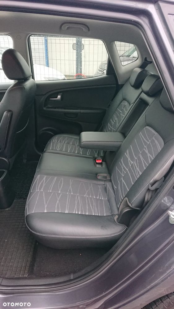 Kia Venga 1.6 Business Line - 16