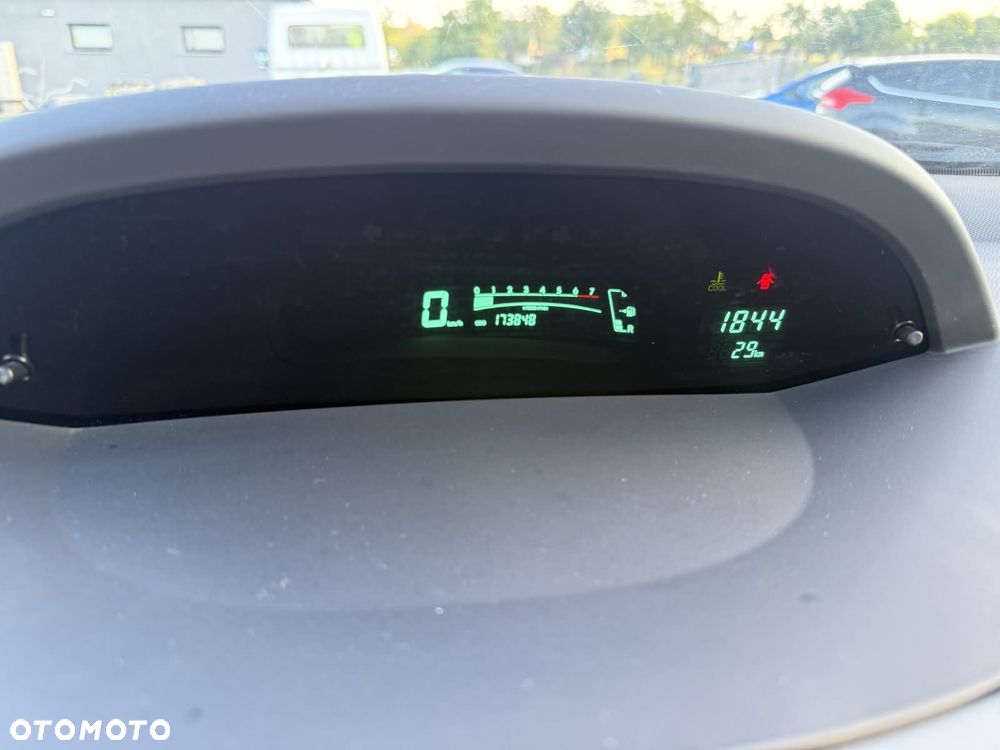 Toyota Yaris 1.0 VVT-i Cool - 26
