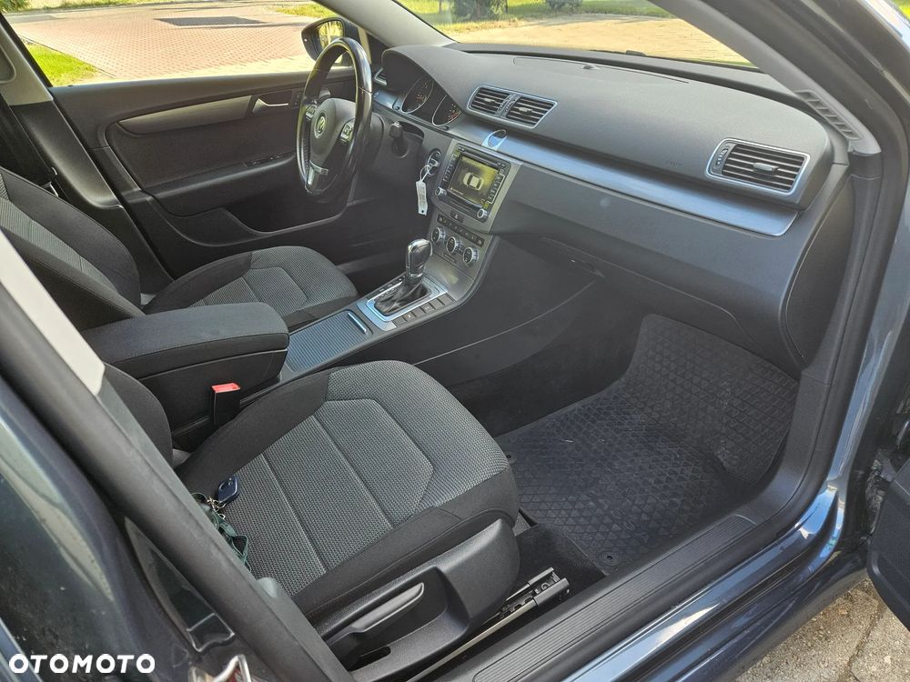Volkswagen Passat Variant 2.0 TDI DSG BlueMotion Technology Trendline - 6