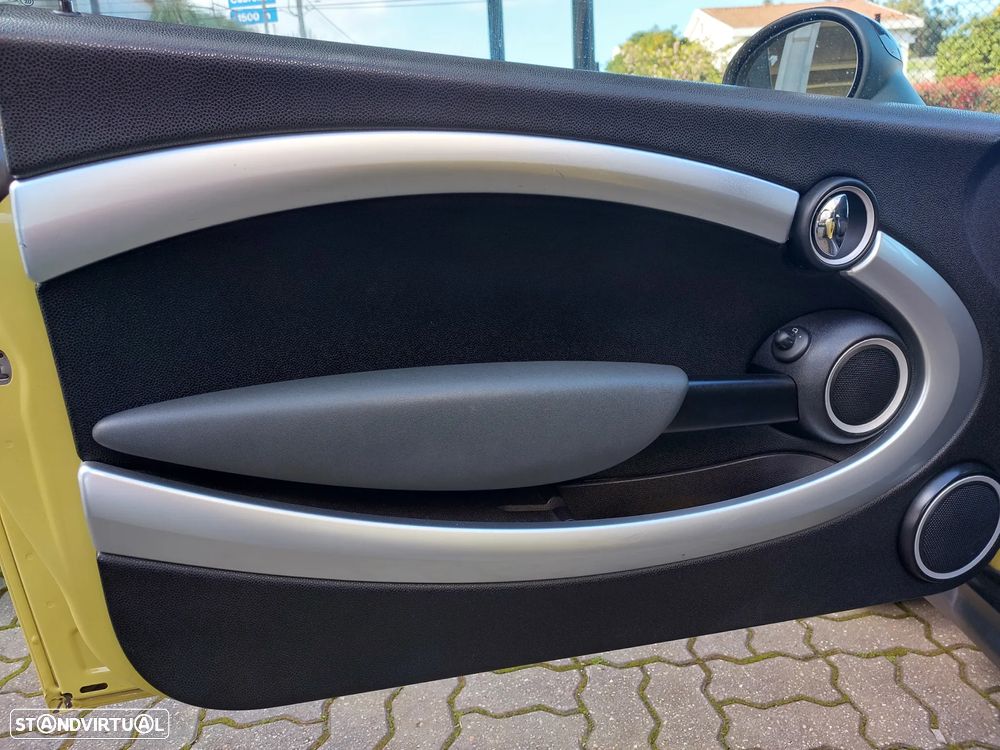 MINI Cabrio Cooper - 18