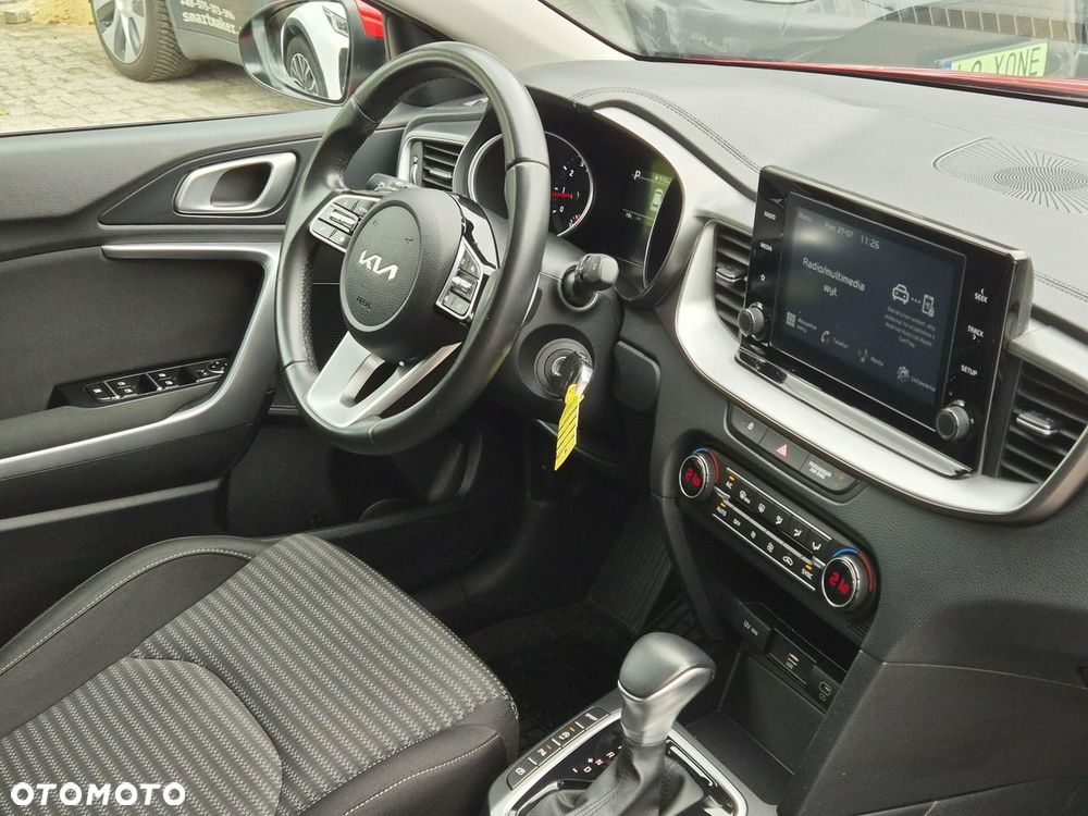Kia Ceed 1.5 T-GDI M DCT - 23